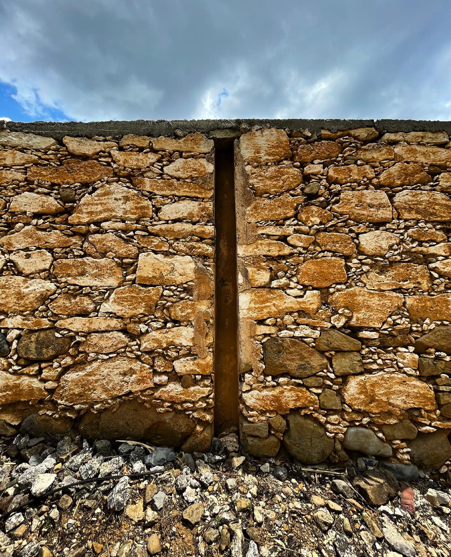 Lloradero en vivienda en el ejido de San Rafael, Coahuila de Zaragoza. Fotografía: Ricardo Ortiz Bernal, mayo del 2021.